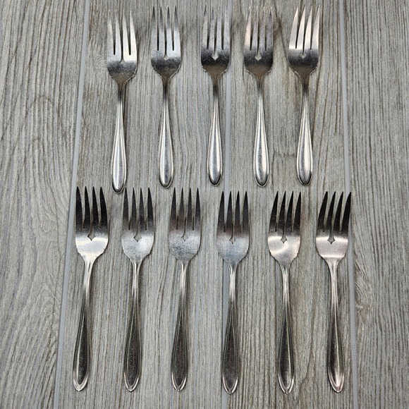 Oneida Dominion Community Puritan Plate Silverware Salad Forks Vintage Lot of 11 - Picture 1 of 9